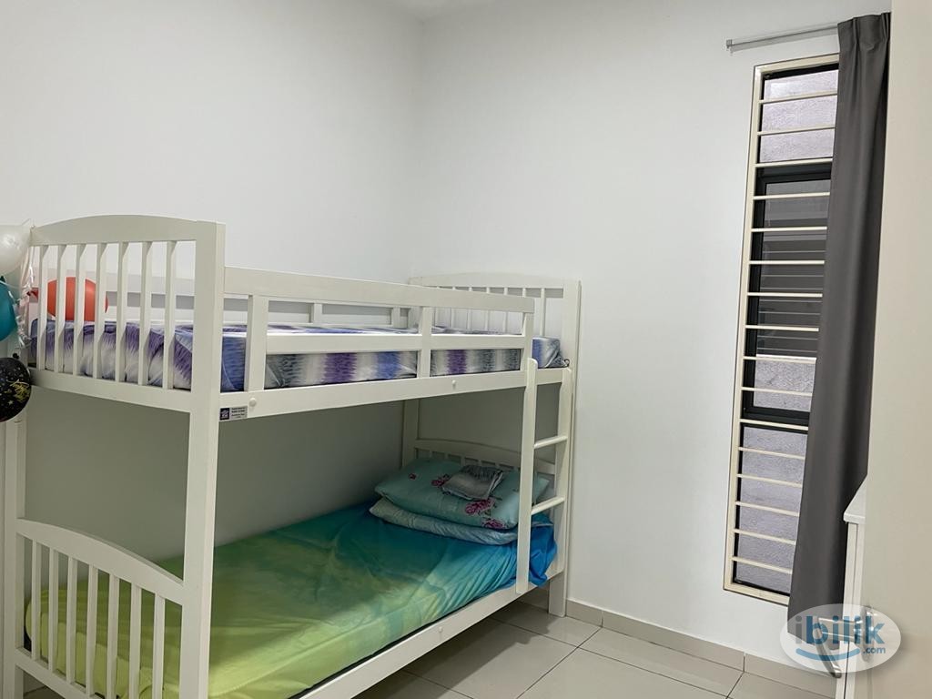 Single Room at Zeva, Bandar Putra Permai - Image 2