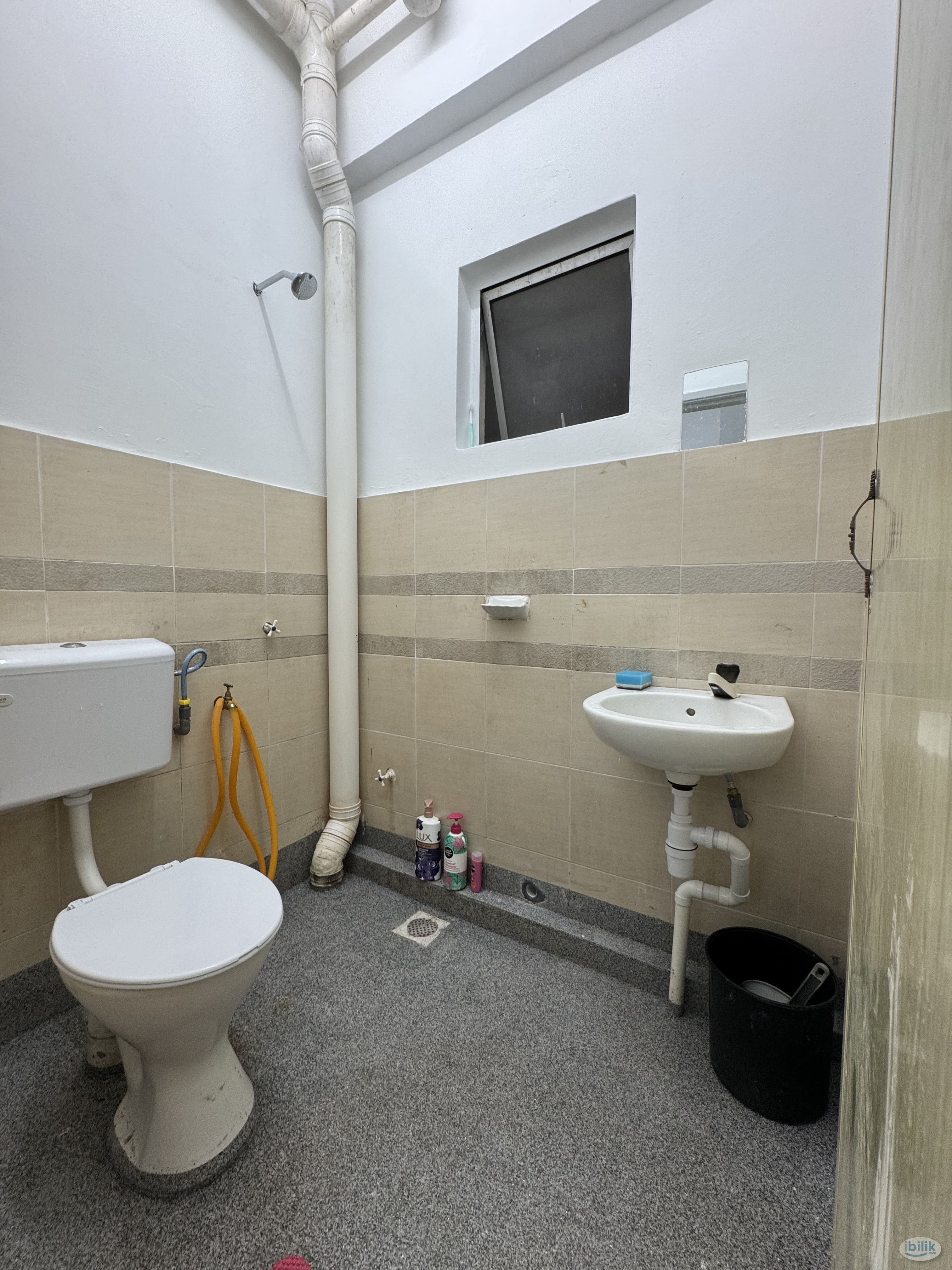 Single Room at Manjung, Perak - Image 5