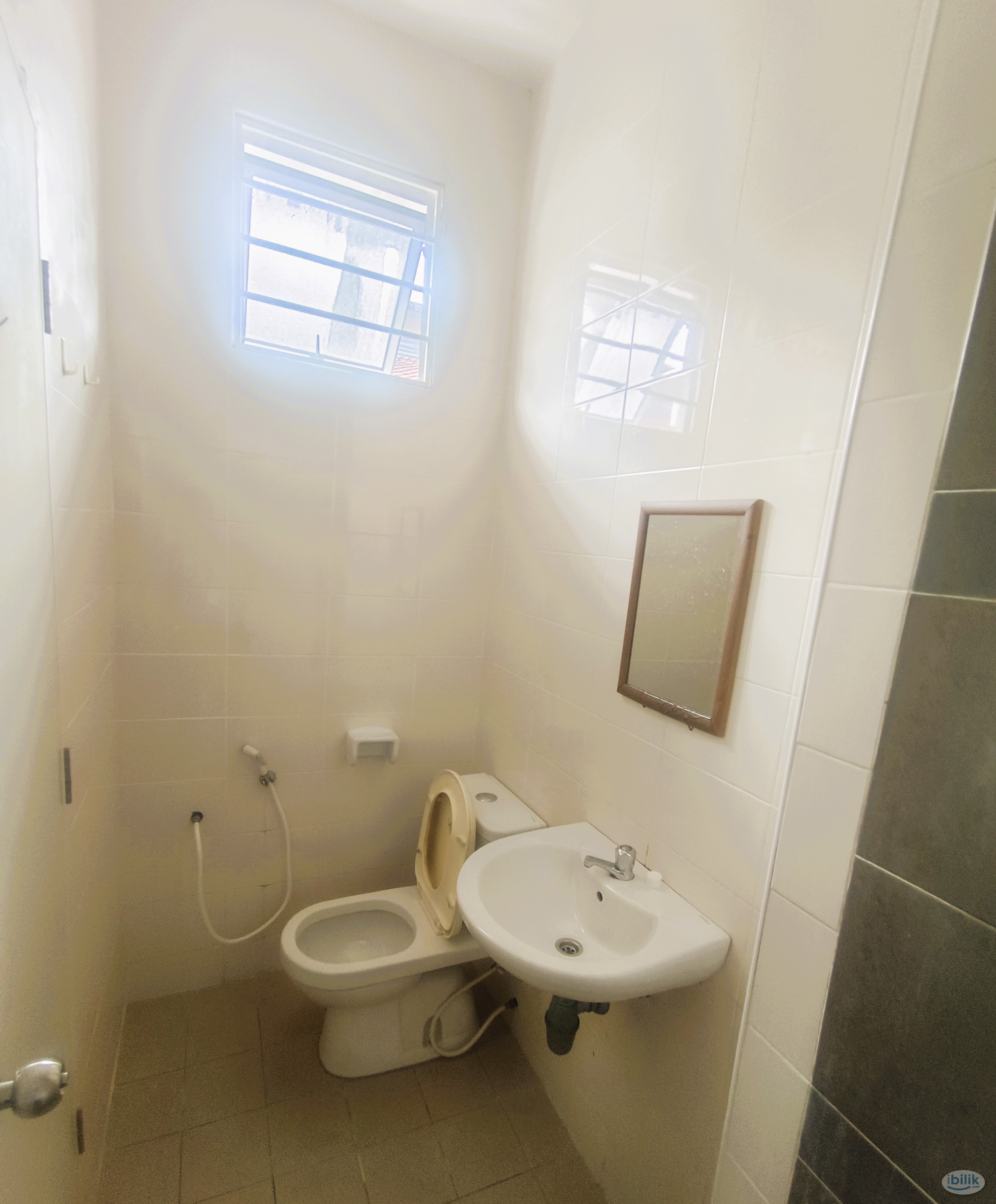 ✅Nice private room for rent at setia alam, 🚗5min drive to setia city mall, top glove tower, bukit raja - Image 1