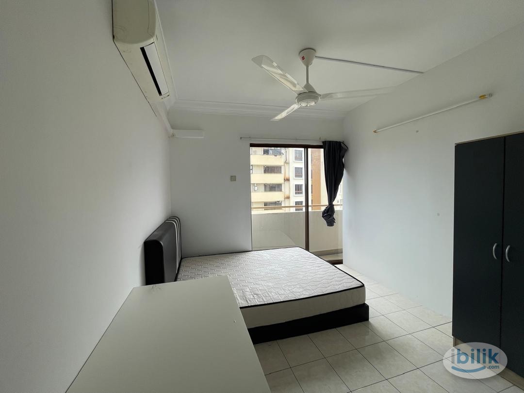 Walking Distance to MRT Surian/Sunway Nexis/The Strand, 2 Station to 1Utama Shopping Mall, 3 Station to TTDI, Middle roo - Image 3