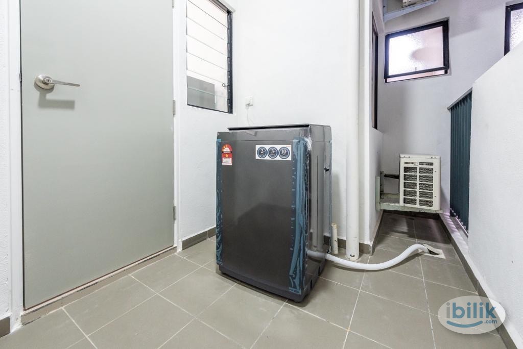 Small room for rent - Image 2