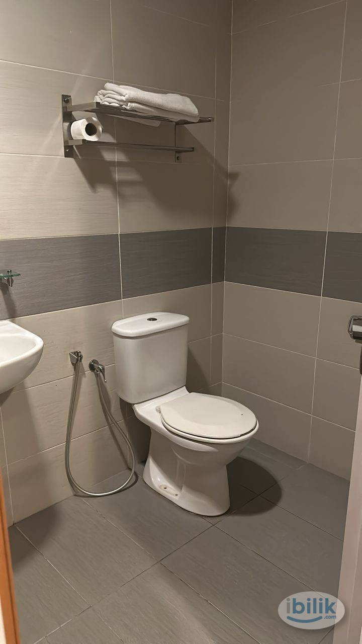 Zero Deposit Big Room Near Bukit Bintang With Parking 🥰😍♥️ - Image 5