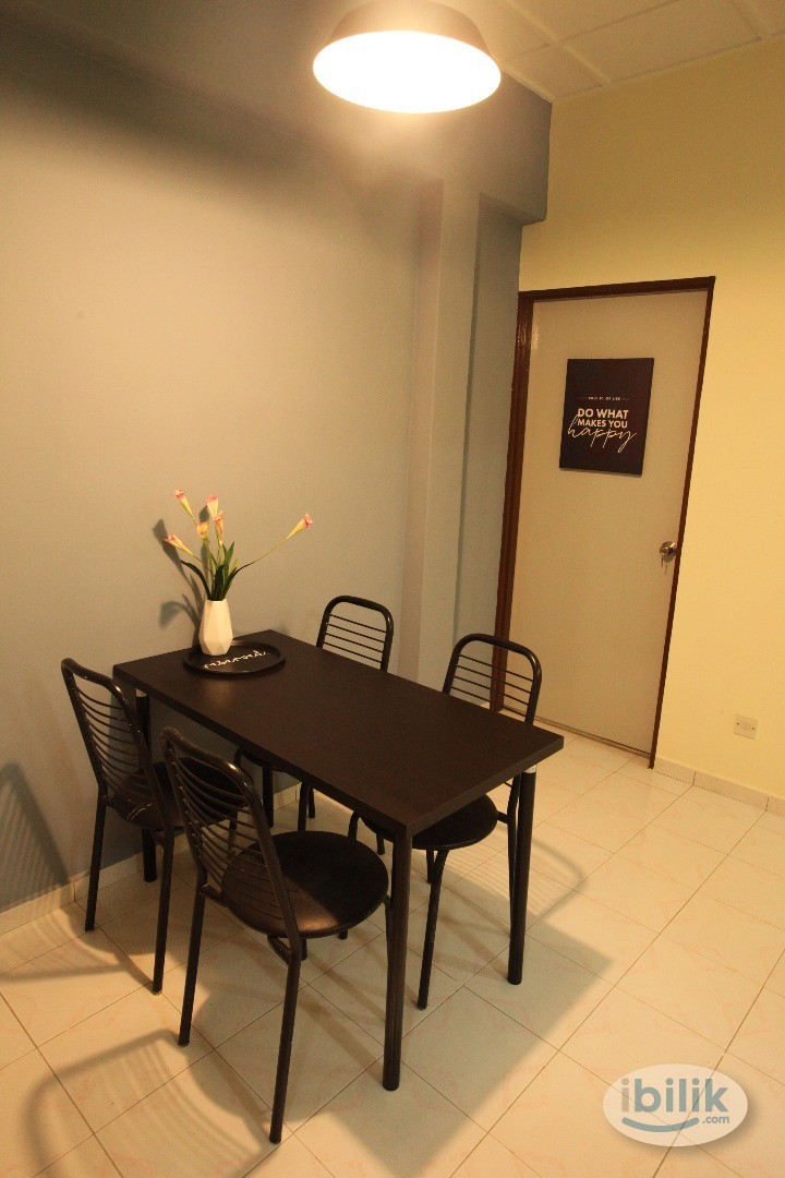 Master Room at Pangsapuri laksamana 1, Bandar hilir melaka raya ,kota laksamana, General Hospital,Manipal Bandar Hilir - Image 2
