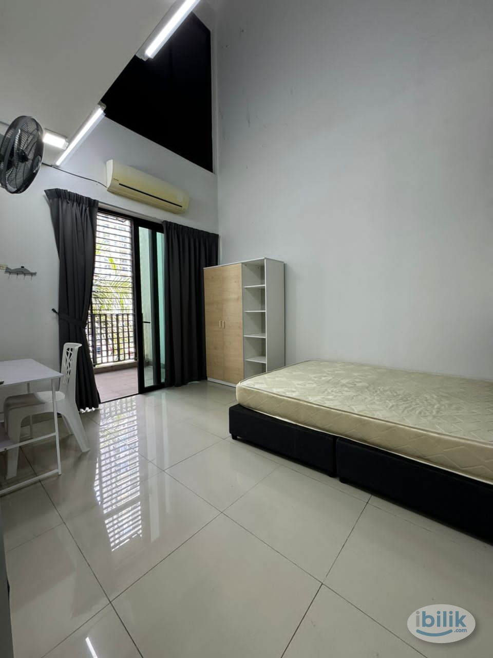 FEMALE UNIT 🛋️ NEAR BUS STOP TO UITM UNIVERSITY 🏢🏢 - Image 1