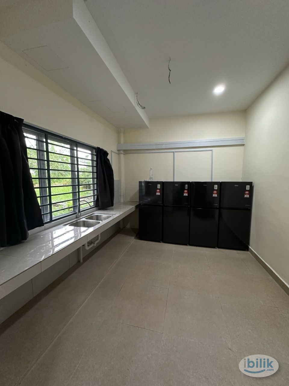 NEW  UNIT Single Room at Bandar Puchong Jaya, Room with Air-Condition in Jalan Kenari,  3mins 🚶 ♂️ to LRT Station - Image 3