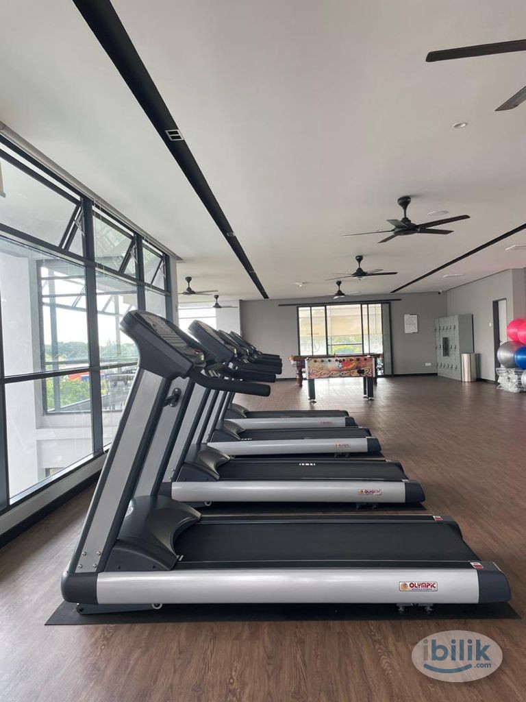 Cozy Middle Room with balcony at Abel Residence Condominium, Bukit Mertajam, Seberang Perai - Image 2