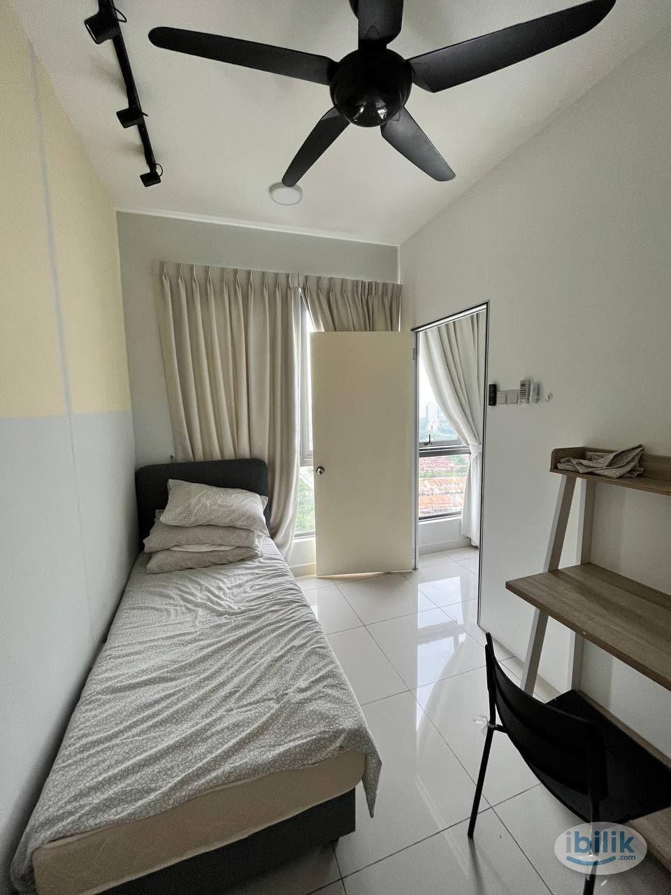 🌟 Cozy Condo Room in Seri Kembangan – Your Private Sanctuary Awaits! 🛏️✨ - Image 1