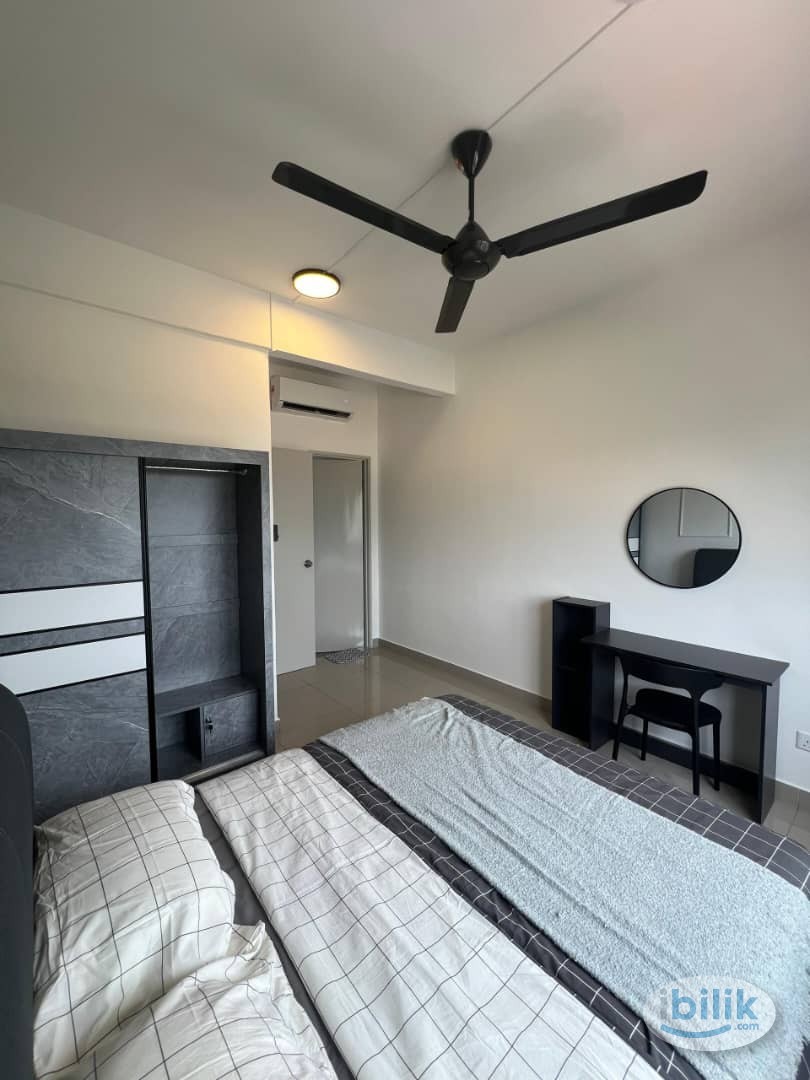 PREMIUM ROOM RENTAL  @ master bedroom @ Acacia Residence Salak Perdana Sepang - Image 1