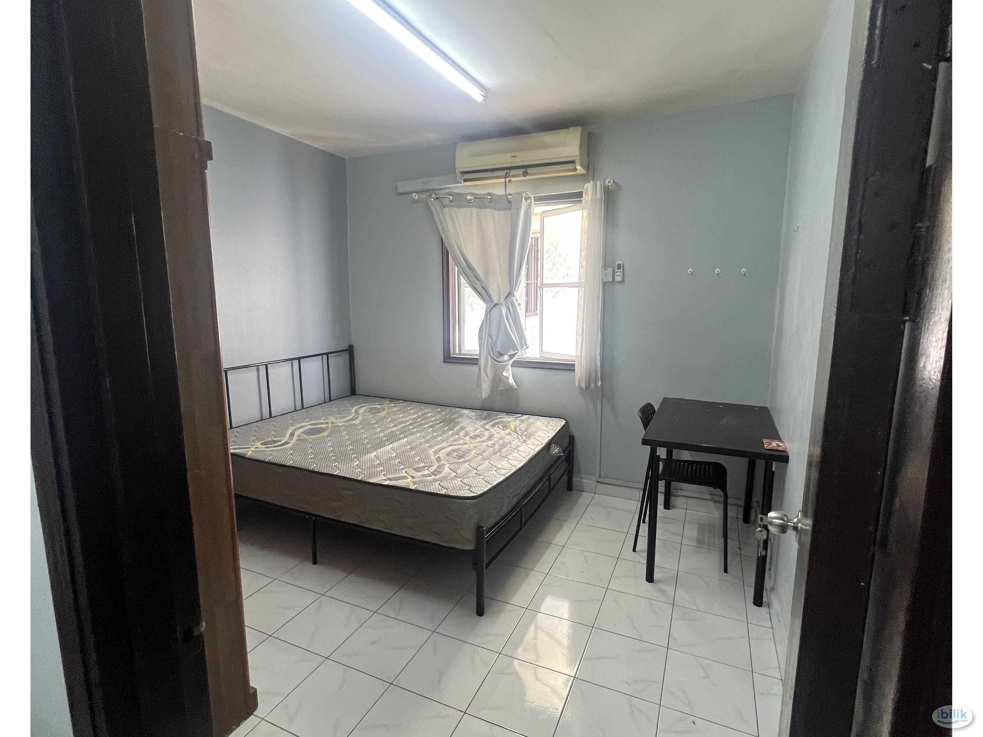 Middle Room at Pantai Hillpark 2, Pantai - Image 3