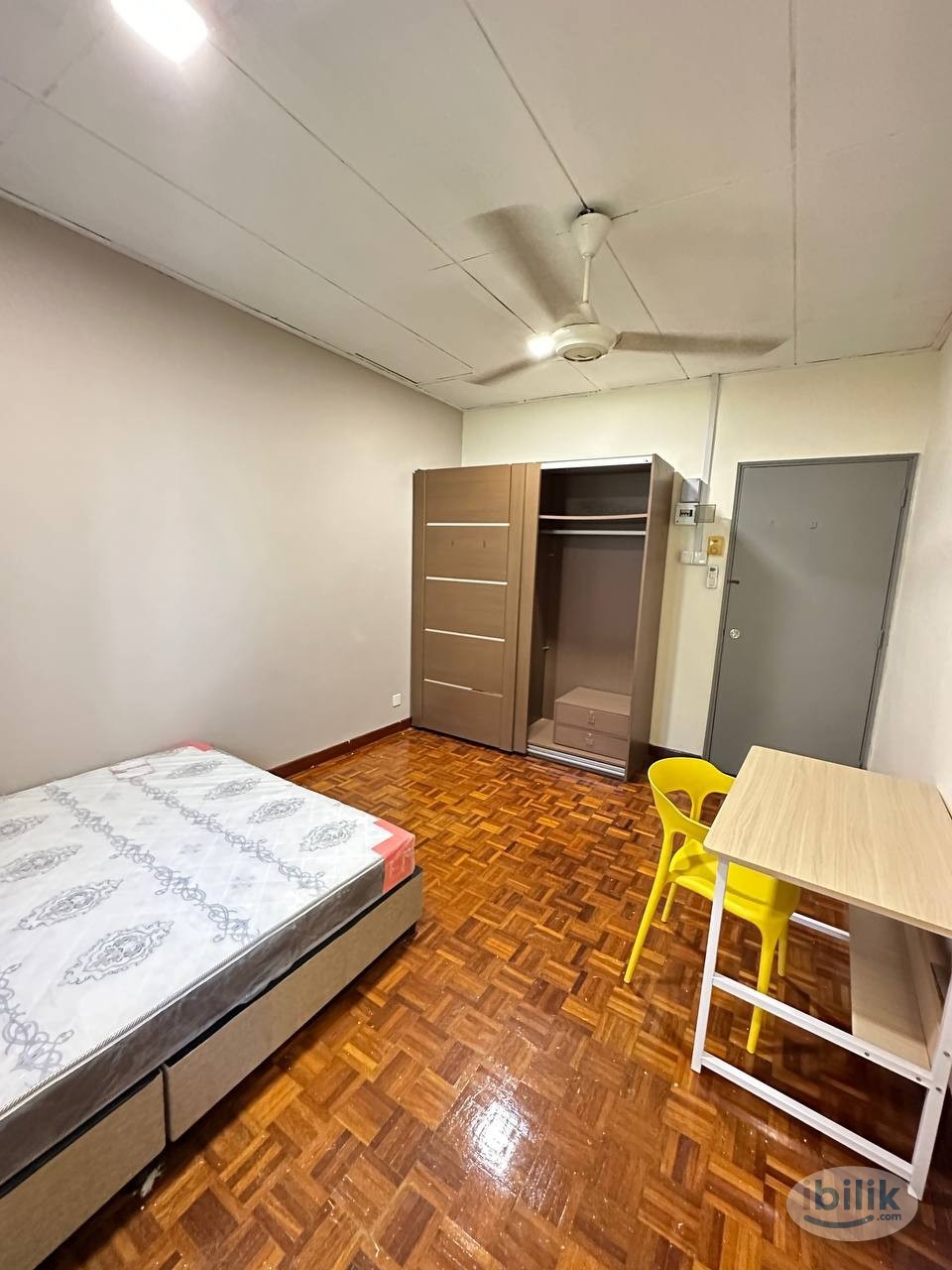 🎟️Female ONLY!!! walking distance to Atria🌸 - Image 2