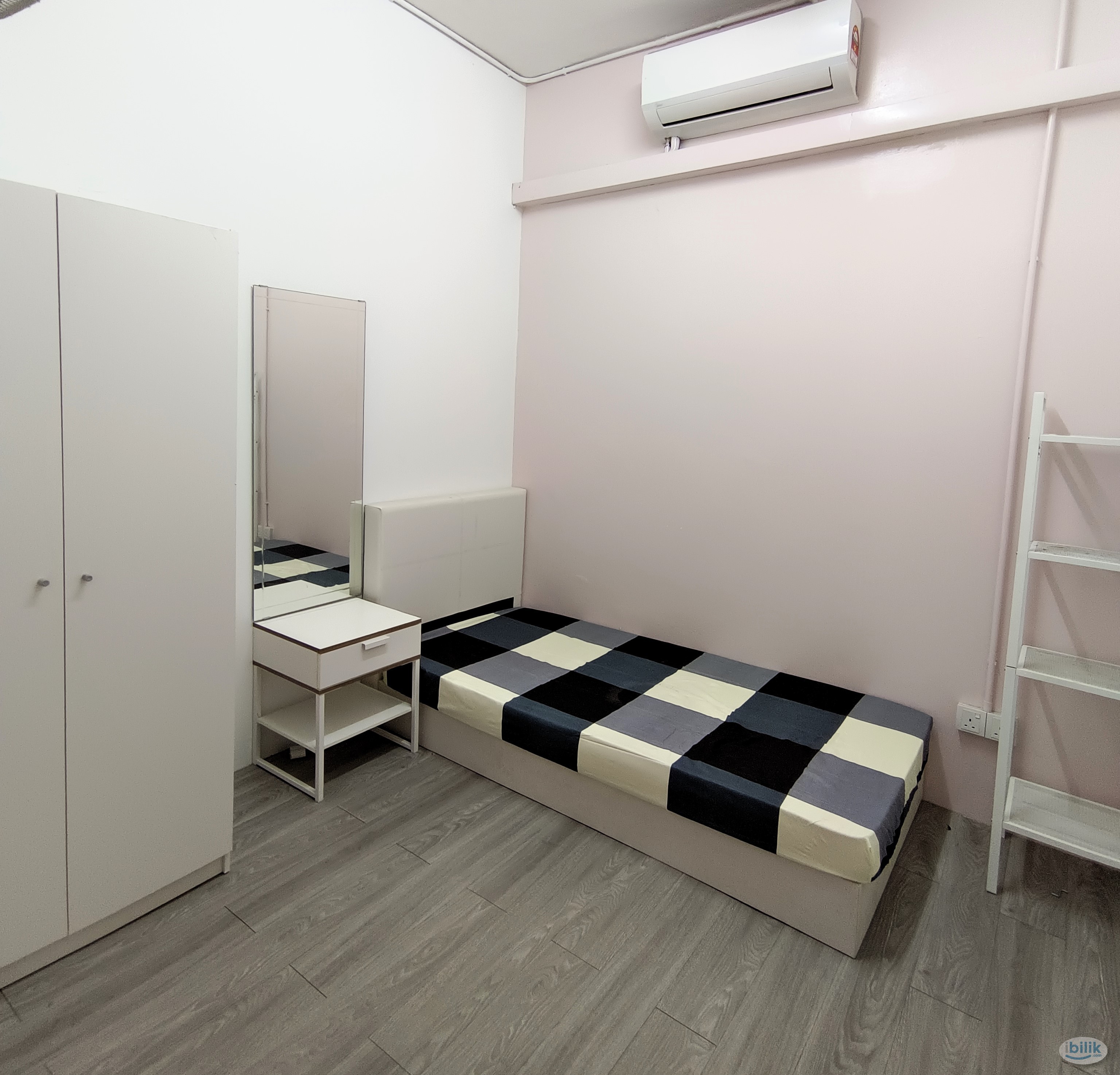 💁‍♀️Private Single Hostel Room at SS15, Subang Jaya, 👣5min walking distance to Inti College/Subang Square/Asia E Univers - Image 1