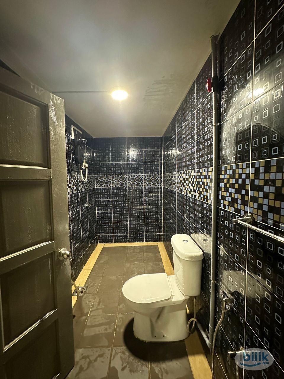 Furnished Female Unit Room for Rent at SS21 - Image 3