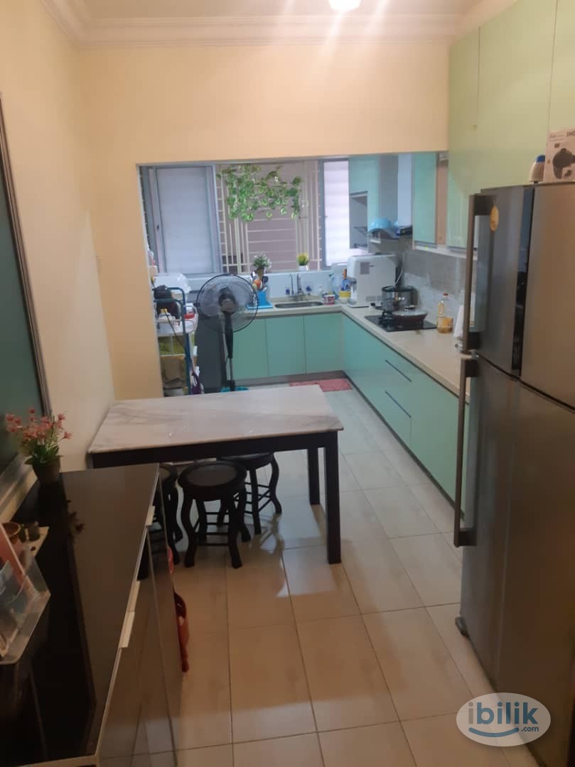 🔥Koi Tropika Condominium SINGLE ROOM BUILT IN CABINET Fully Furnished with WIFI🔥 - Image 3