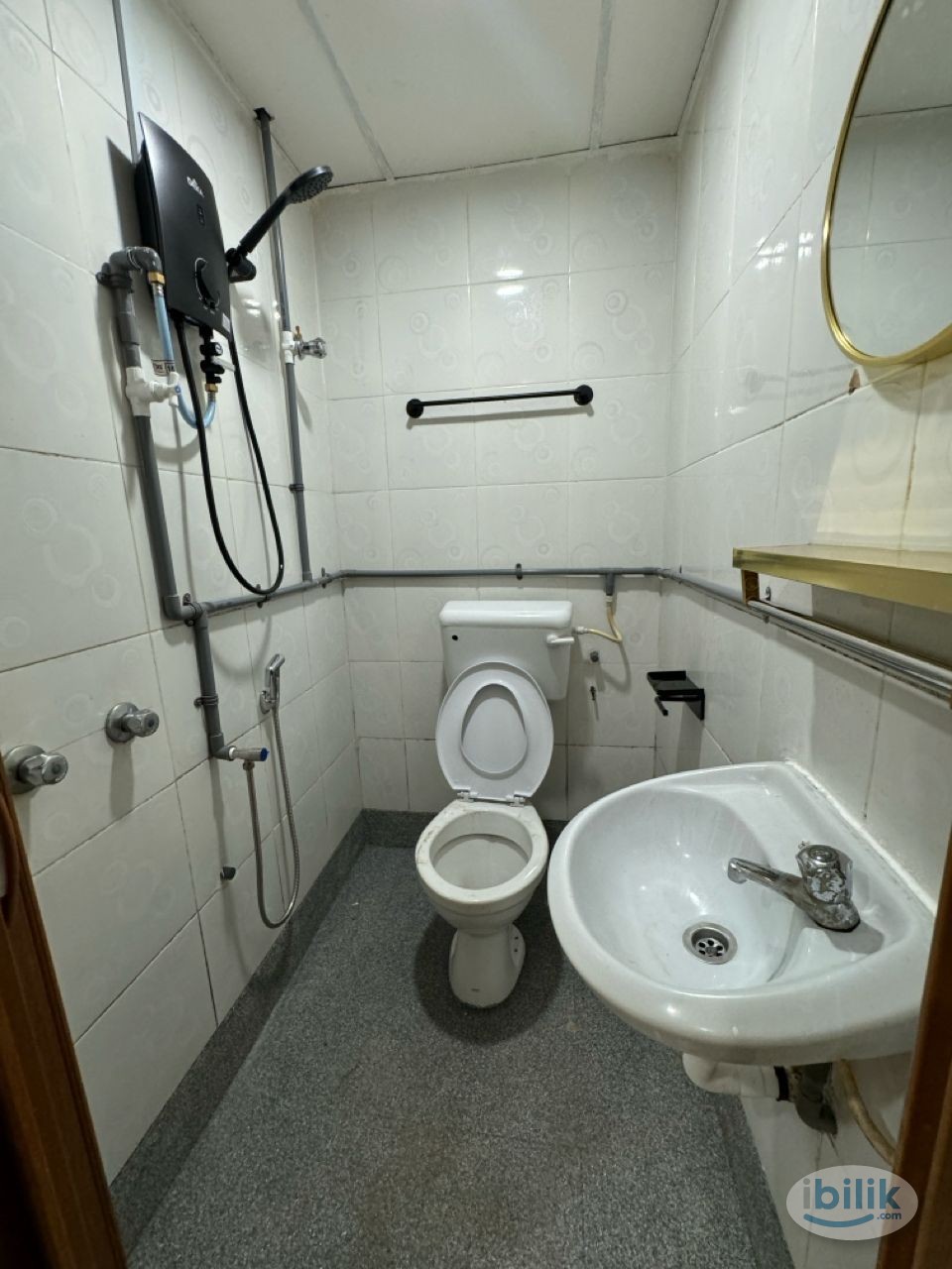 Single Room at Brickfields, KL City Centre - Image 2