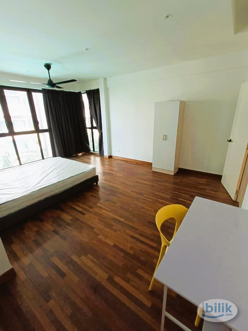 💁‍♀️Female Unit Master Room at i-City, Shah Alam, 🚶‍♀️‍➡️5min walk to MERCU MAYBANK , I-Central, 🚗5min drive to UiTM - Image 1