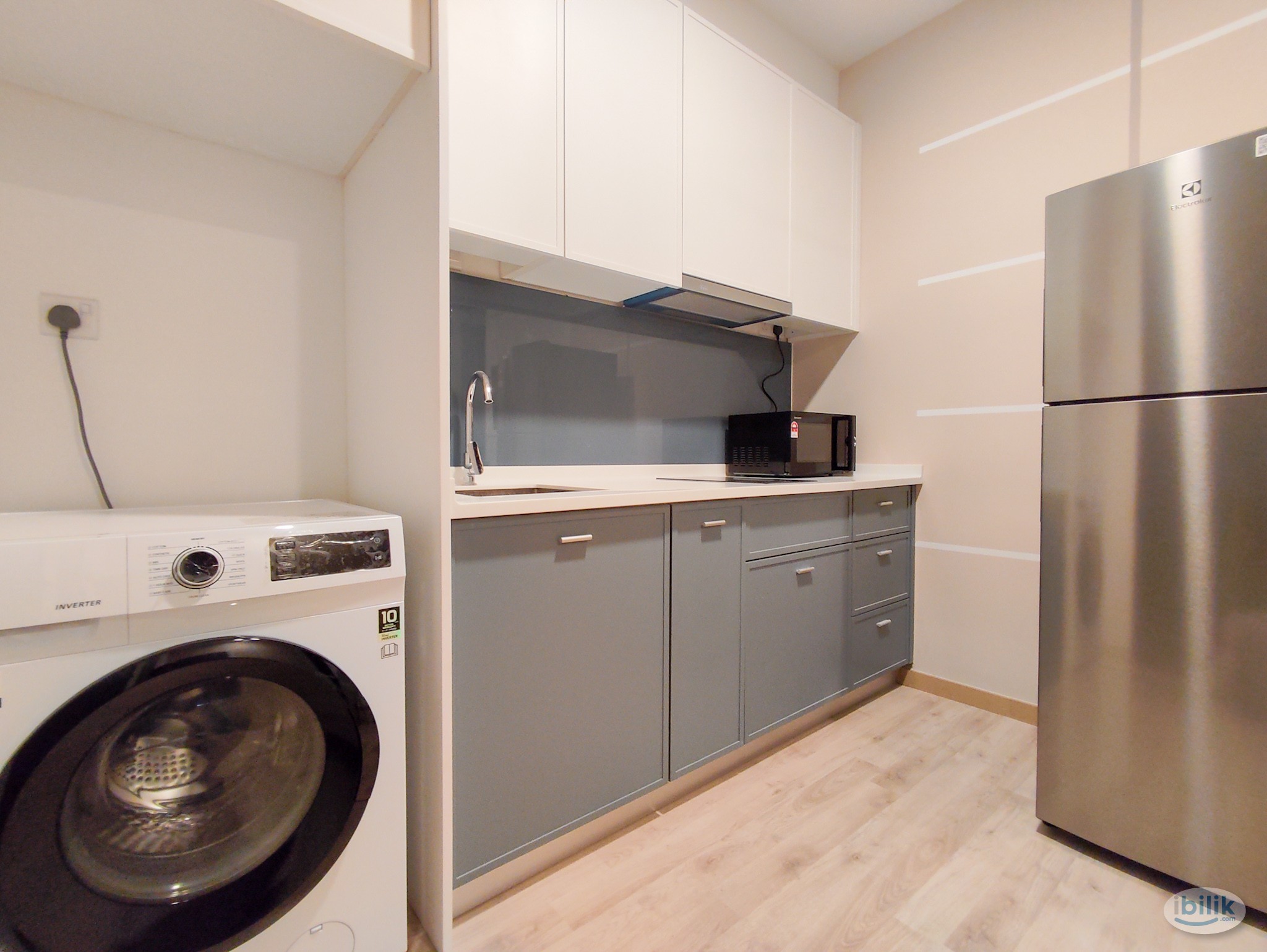 mix gender‼️(Master Room A w toilet) WIFI AirCond Near MRT BUS at Emporis, Kota Damansara Sungai Buloh Bandar Utama TTDI - Image 5
