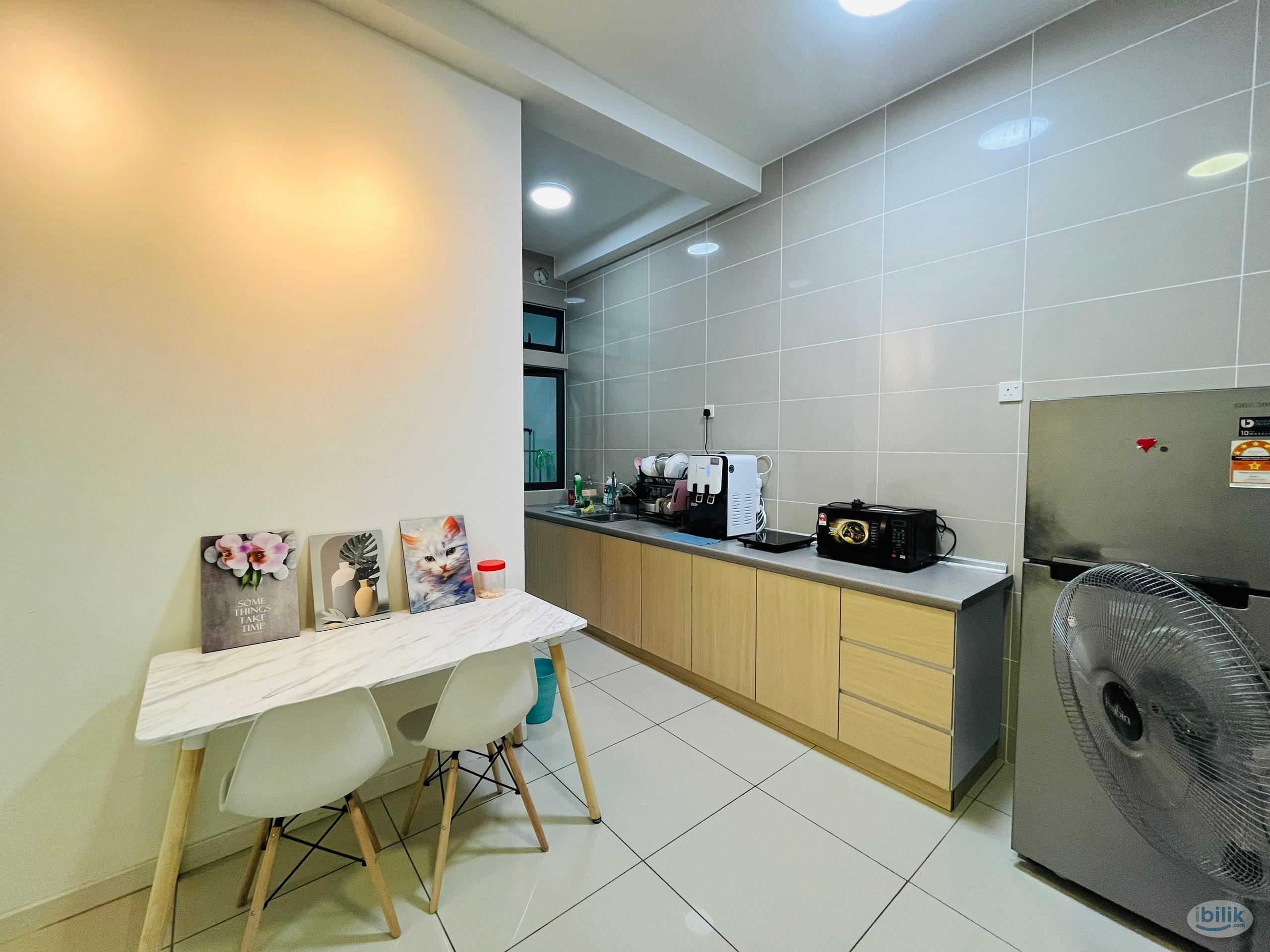 Big Master Room at Fortune Perdana Lakeside, Kepong - Image 4