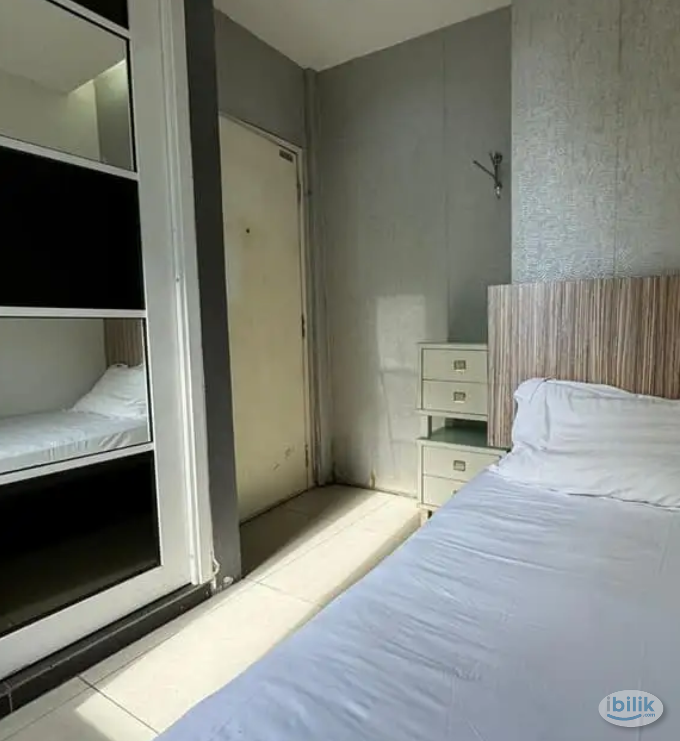 Budget room at Kota Damansara📍 Free High Speed Wifi🌐 Move-in Immediately💥 - Image 1