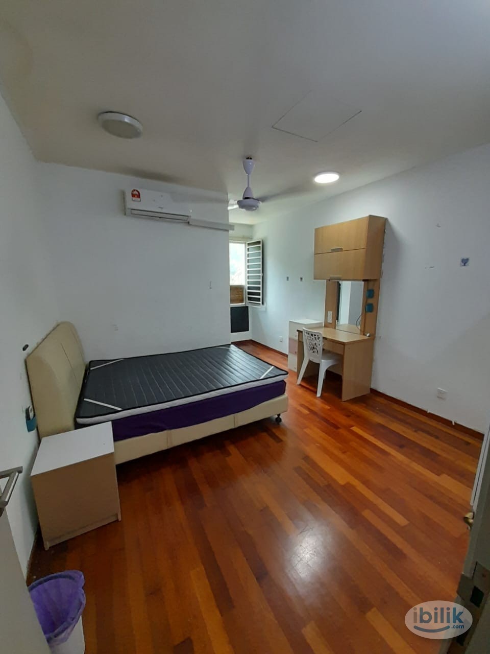 Middle Room With Private Bathroom at BUKIT TINGGI 2 Klang,Selangor - Image 1
