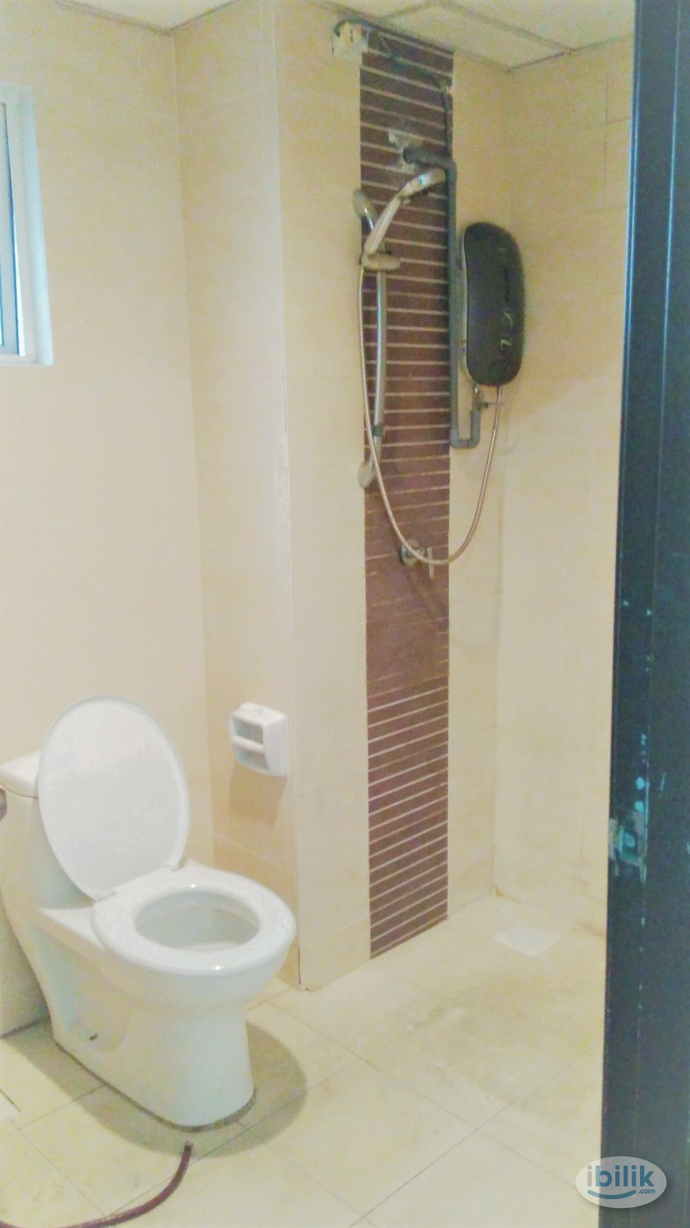 Master Room at Cova Villa, Kota Damansara - Image 2