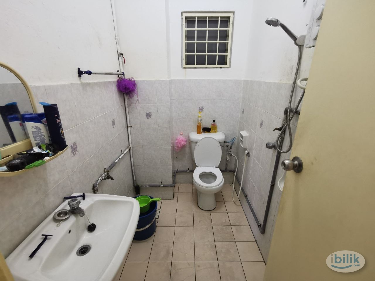 (With Aircond) Medium Room at Ridzuan Condominium, Bandar Sunway - Image 3