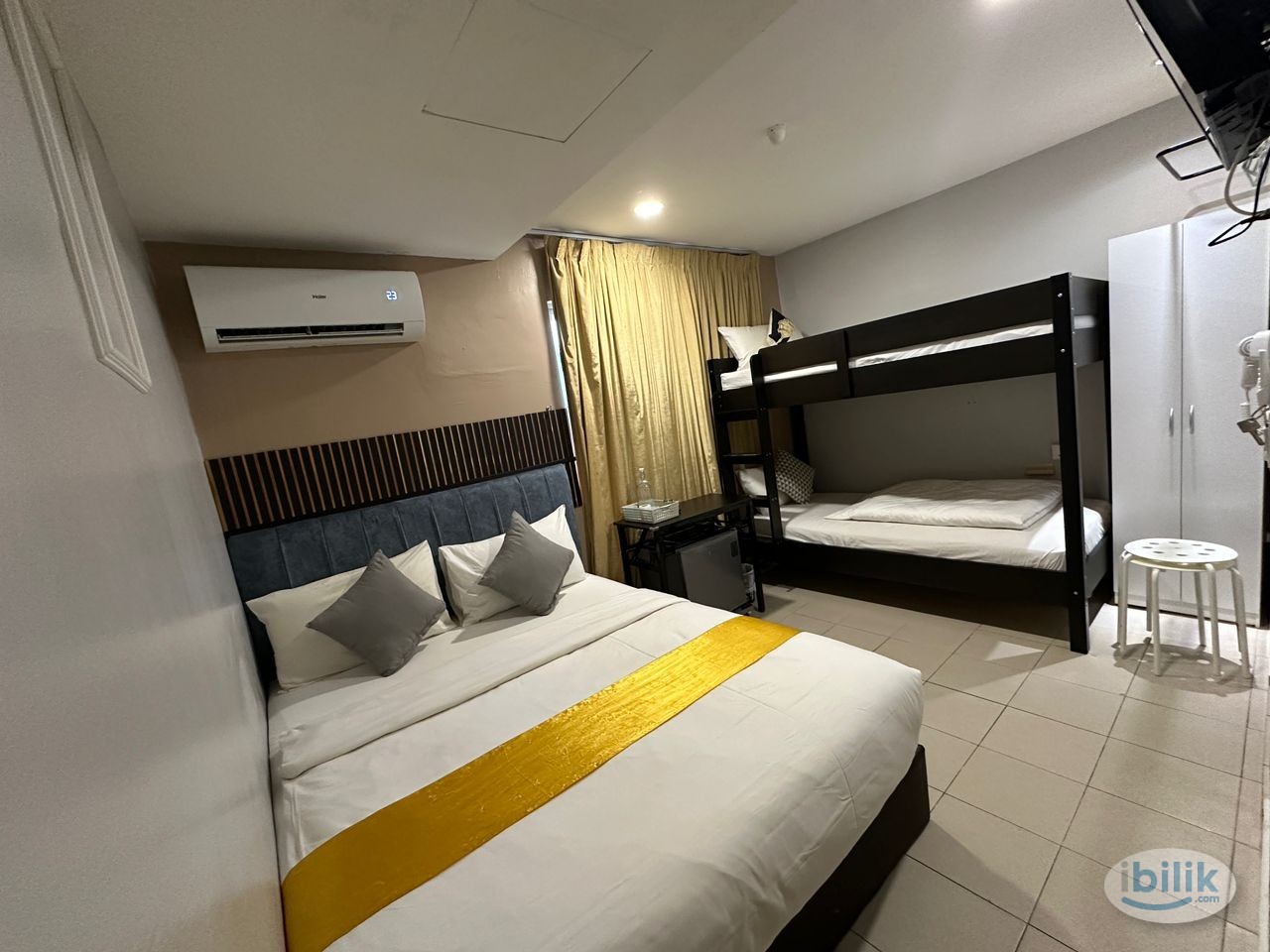 Master Room at Bukit Bintang, KL City Centre - Image 1