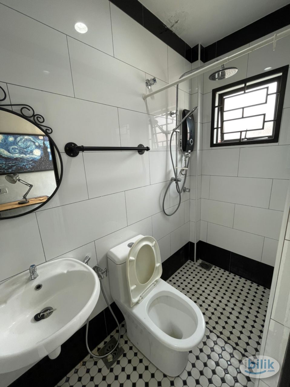 (Near Inti College) Medium Room at SS15 @ Subang Jaya - Image 2