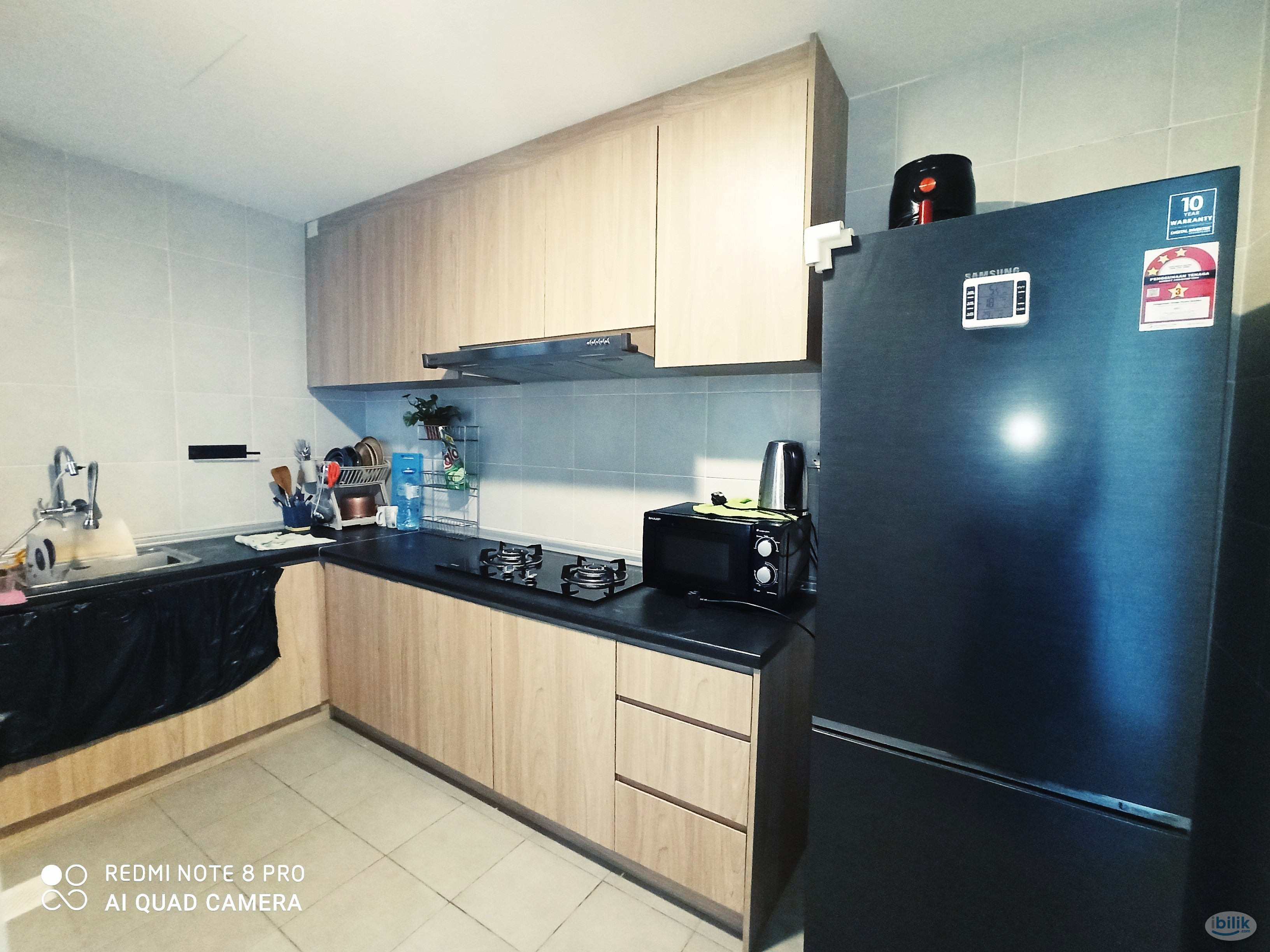 RAWANG town centre KWSP single room 2 lifts 2 bathrooms kitchen laundry parking guarded gated - Image 2