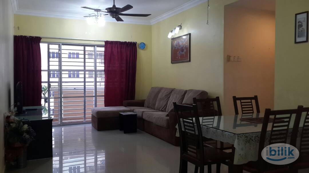Master Room at Cengal Condominium, Bandar Sri Permaisuri - Image 2