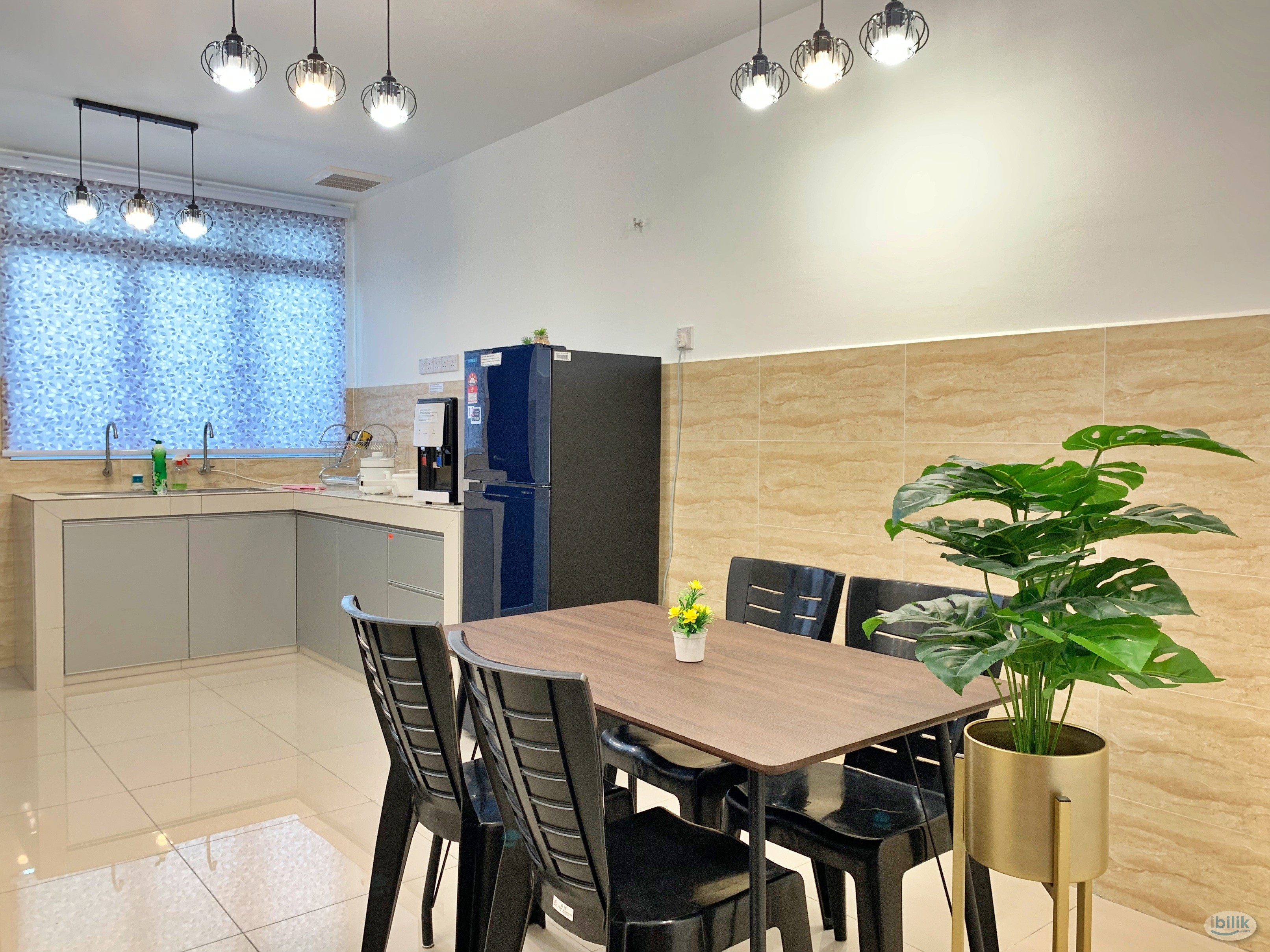 Standard Room @Near Hospital Banting (Females Only) - Image 5