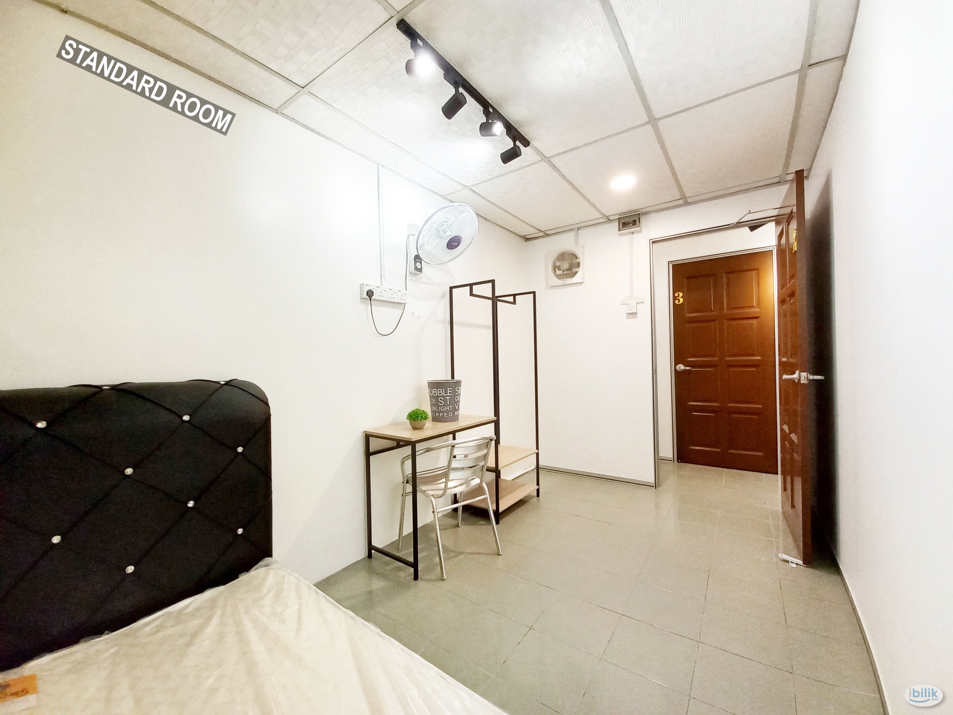 Quality Standard Room @Near Hospital Banting - Image 3