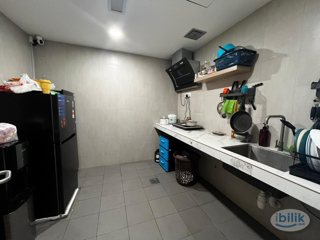 3 mins to bus stop station 🚉 walking distance to Central mall 🍜 - Image 5