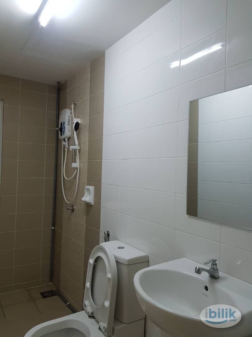 Super Promo🔥 nice Middle Room at Bukit Jalil, Kuala Lumpur - Image 3