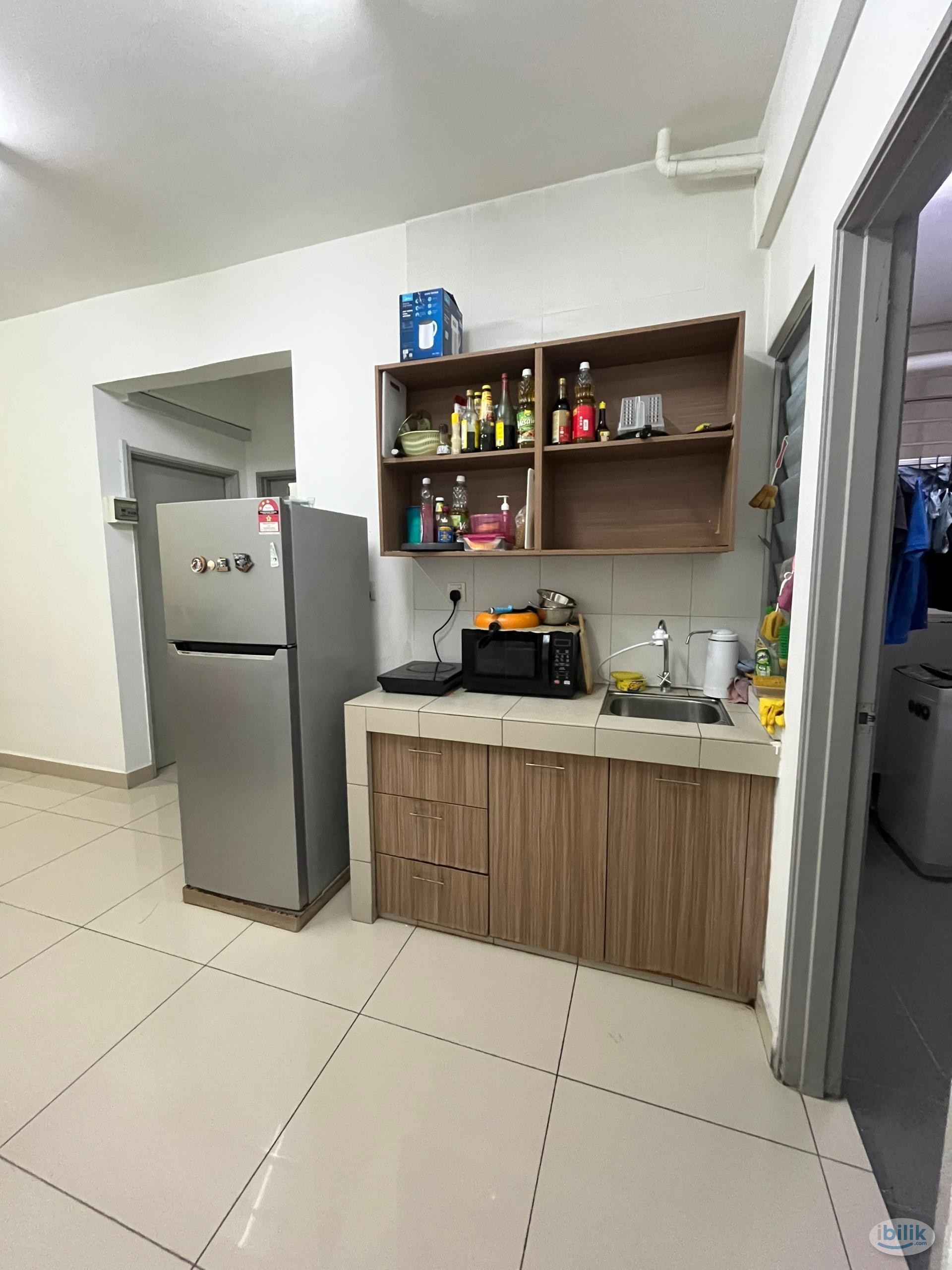(INCLUDE UTILITIES & WIFI) SHARED ROOM CASA RESIDENSI, KOTA DAMANSARA NEXT TO SEGI UNIVERSITY AND 5 MINS WALK MRT STATIO - Image 4