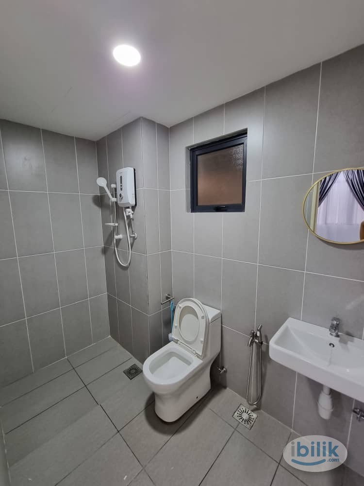 MEDIUM ROOM (SINGLE BED) -- SERI KEMBANGAN - Image 5