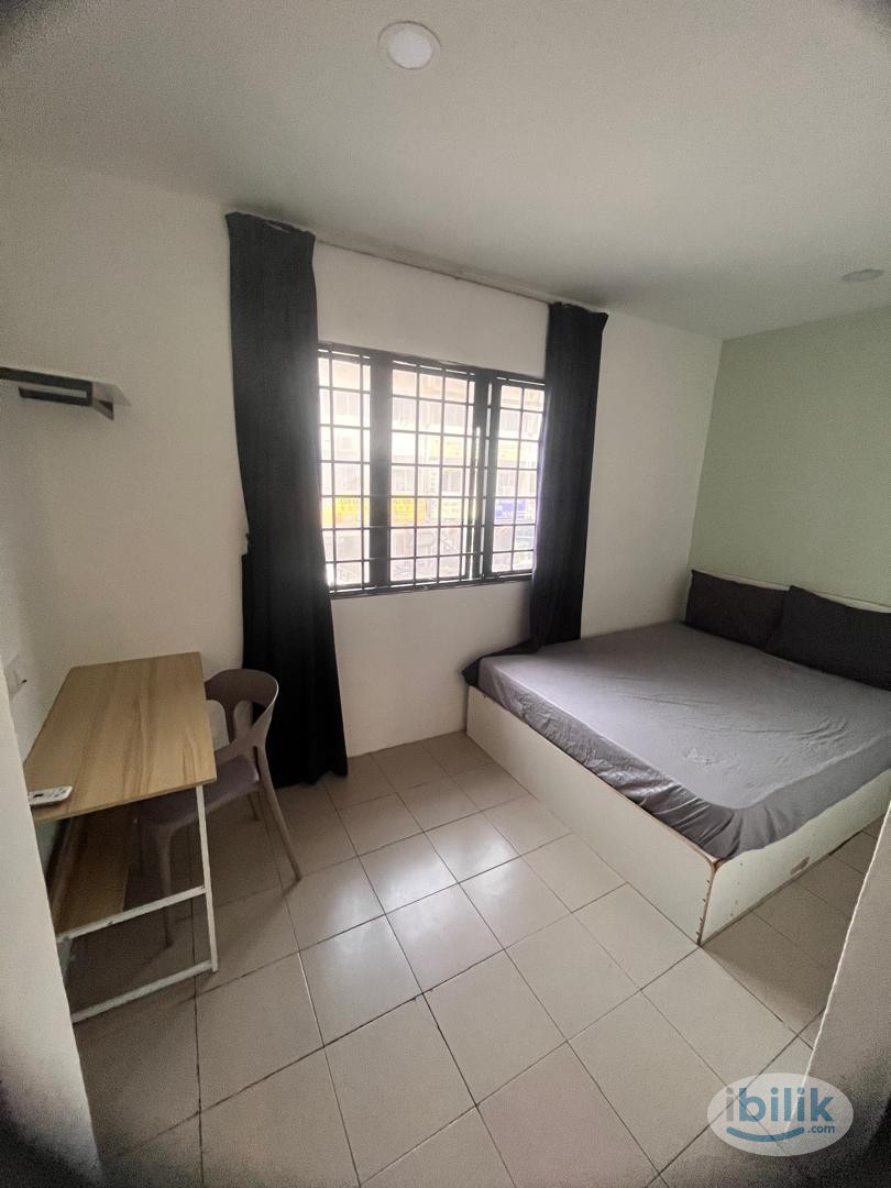 Middle Room at Taman Maluri, Cheras - Image 1