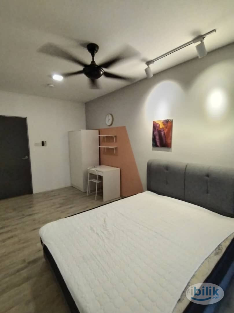 Middle Balcony Room (Female unit) at Emporis, Kota Damansara - Image 2