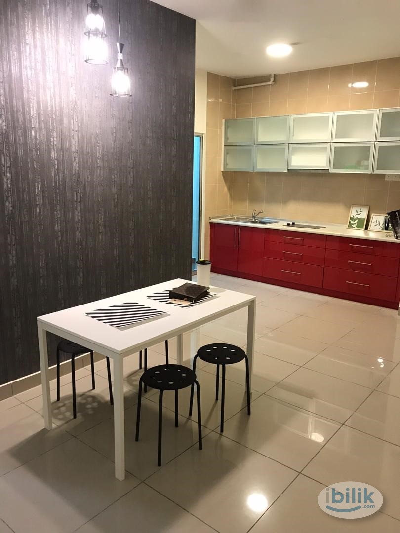 Middle Room at OUG Parklane, Old Klang Road - Image 4
