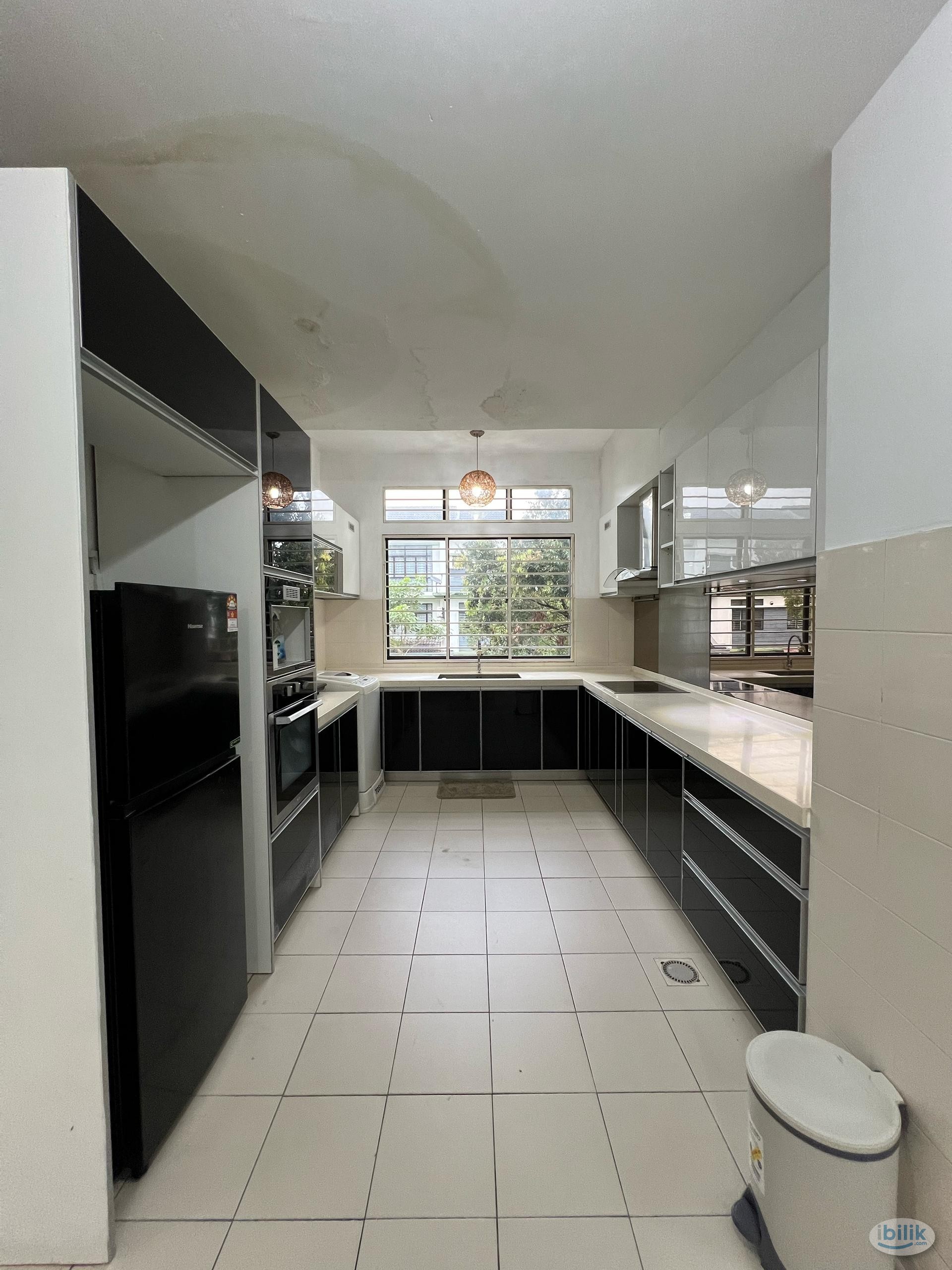 Park Villa Puchong Master Room for Rent Bandar Bukit Puchong 2 selangor - Image 4