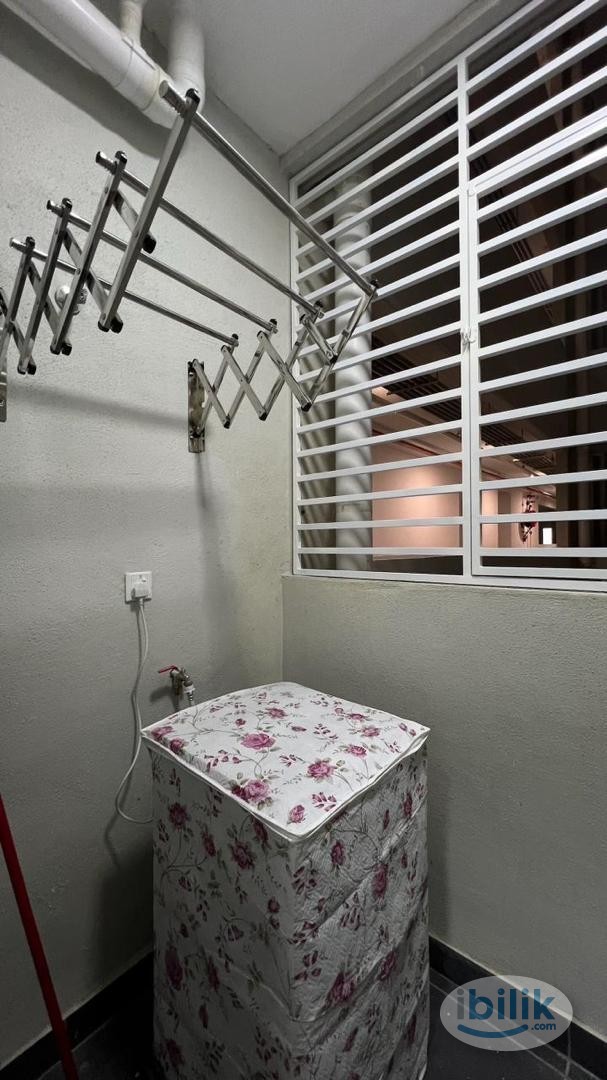 Master Room at Vision City, Nilai - Image 5