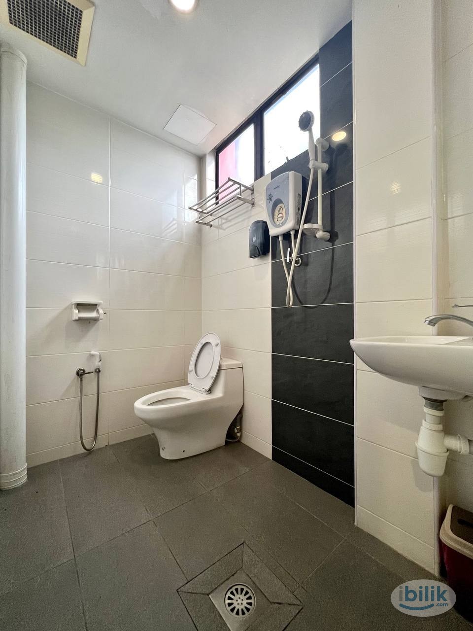 📍✨ CIQ just 15 min away! 🏡 Affordable & cozy room for BESTIES working in 🇸🇬 - Image 3