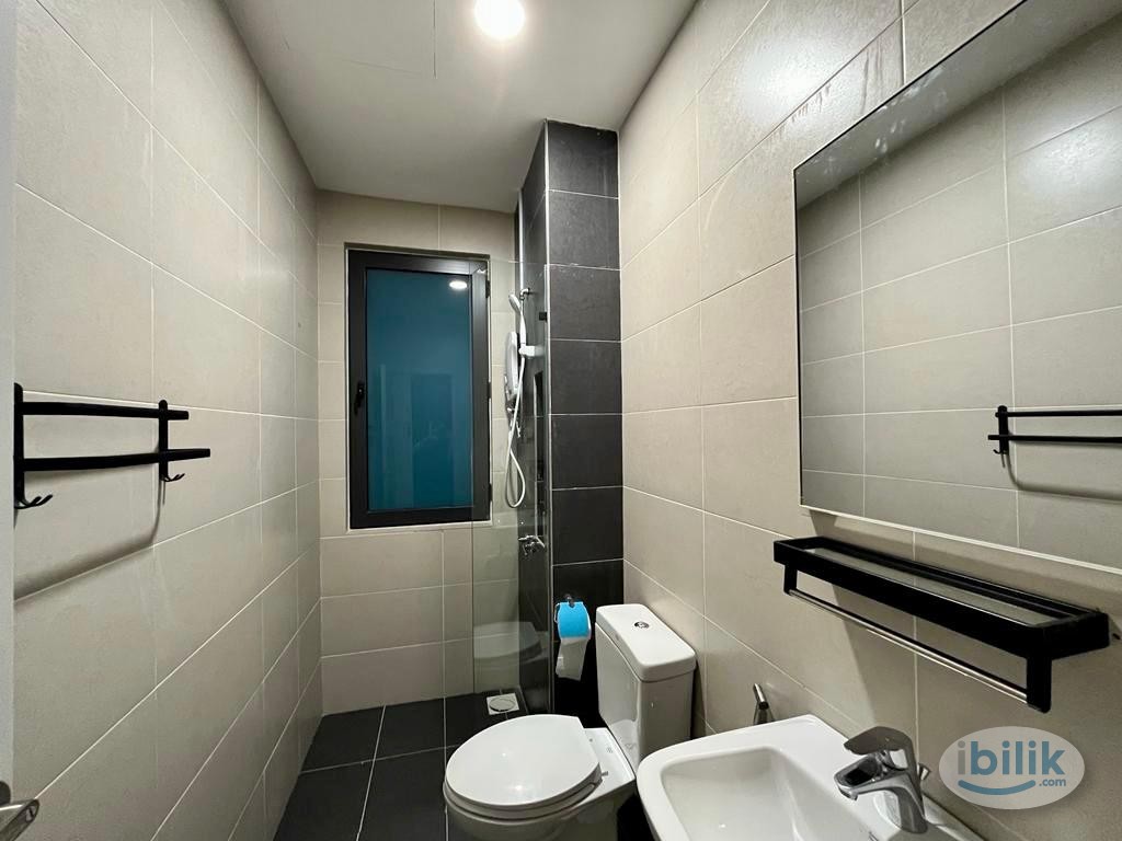 Master Room at Pacific Star, Petaling Jaya - Image 3