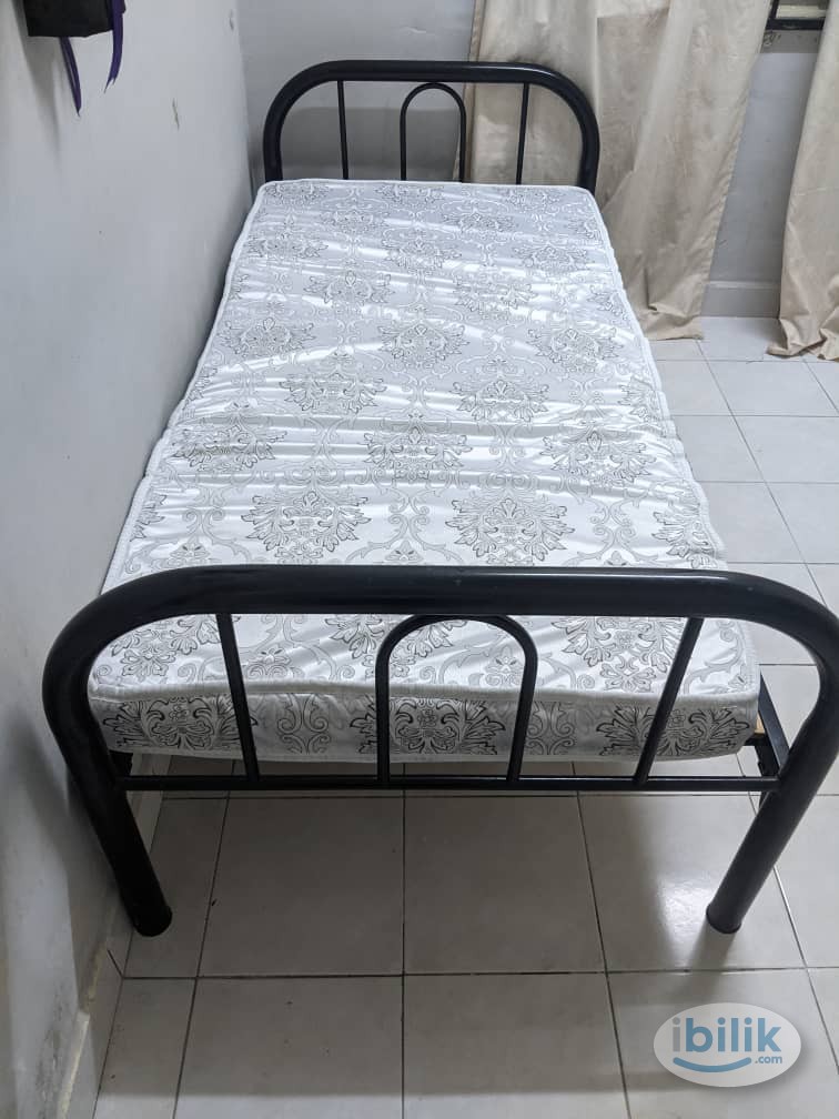 [Immediate Entry]: Middle Room Flora Damansara, Free wifi, water, eletric bill - Image 1