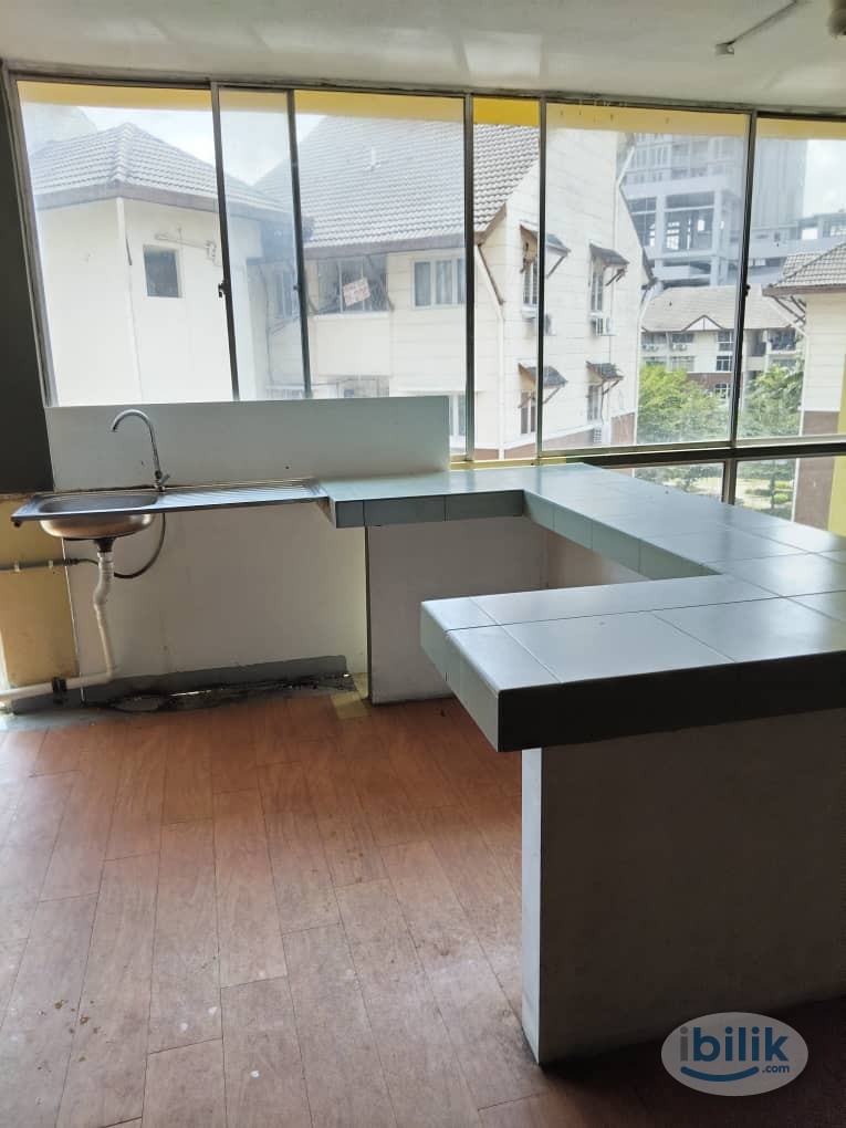 ss15 room with air con from rm550 ,5 mins walk to lrt station,welcome intern student,allow zero deposit or low deposit p - Image 4