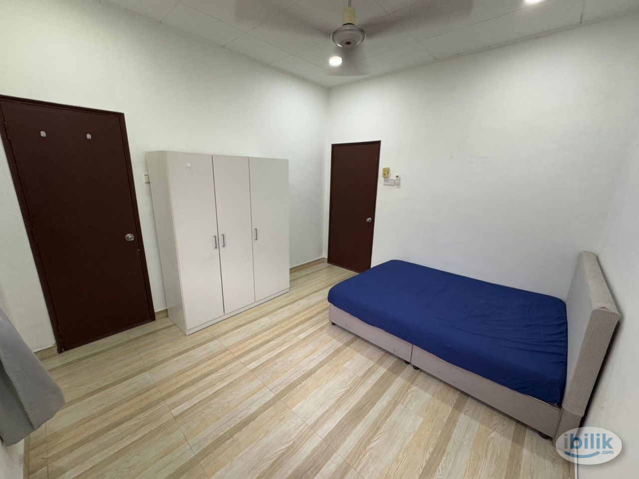 🤩COZY MEDIUM ROOM FOR RENT AT BANDAR UTAMA PETALING JAYA🤩LOCATE NEARBY🚩ONE UTAMA,CENTER POINT,FIRST AVENUE,MENG TIEN FOO - Image 2