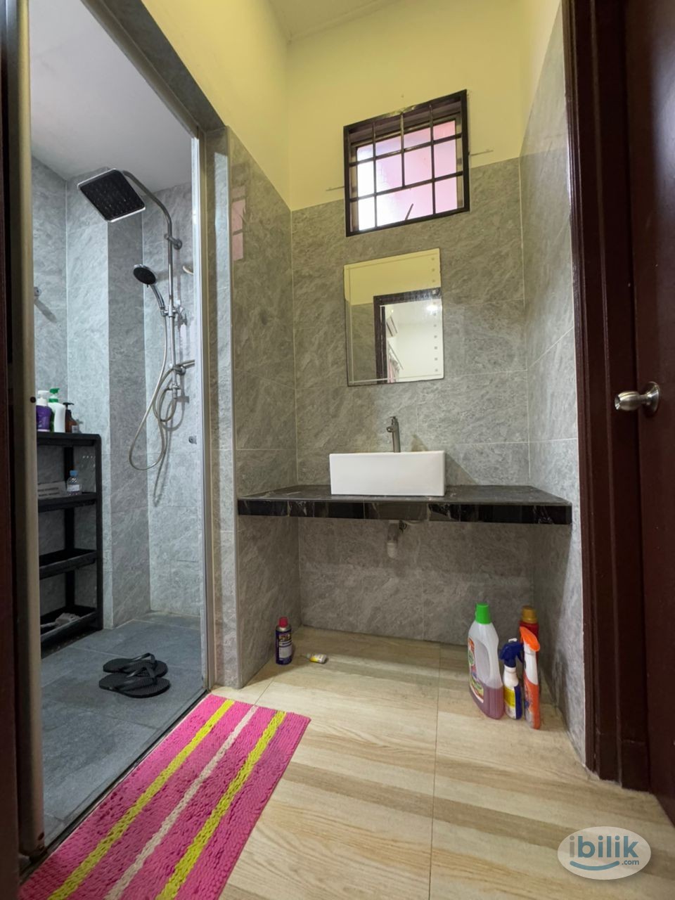 🤩COZY MEDIUM ROOM FOR RENT AT BANDAR UTAMA PETALING JAYA🤩LOCATE NEARBY🚩ONE UTAMA,CENTER POINT,FIRST AVENUE,MENG TIEN FOO - Image 4