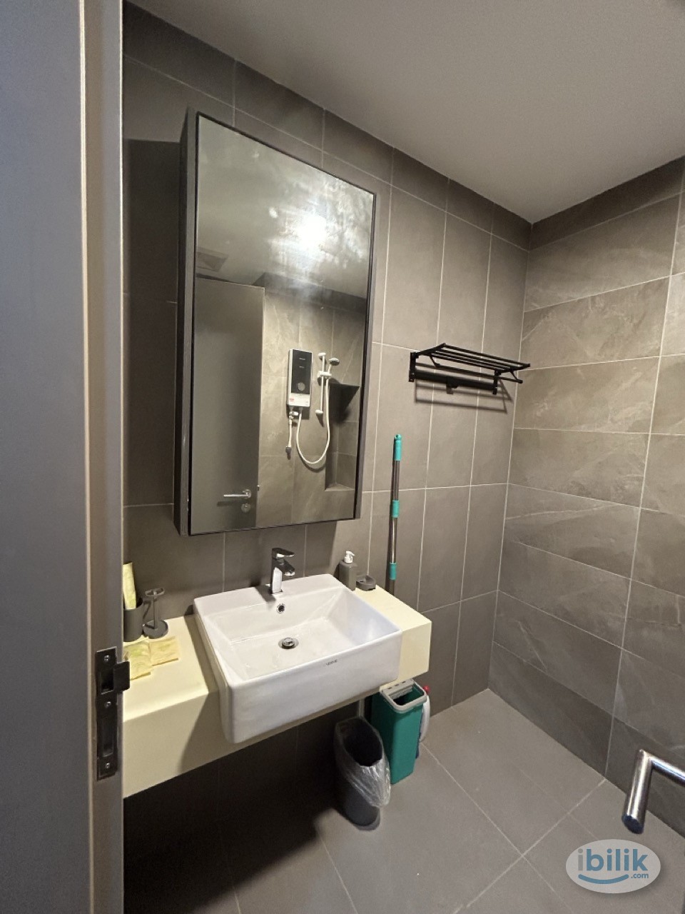 Studio at Empire City, Damansara Perdana - Image 3