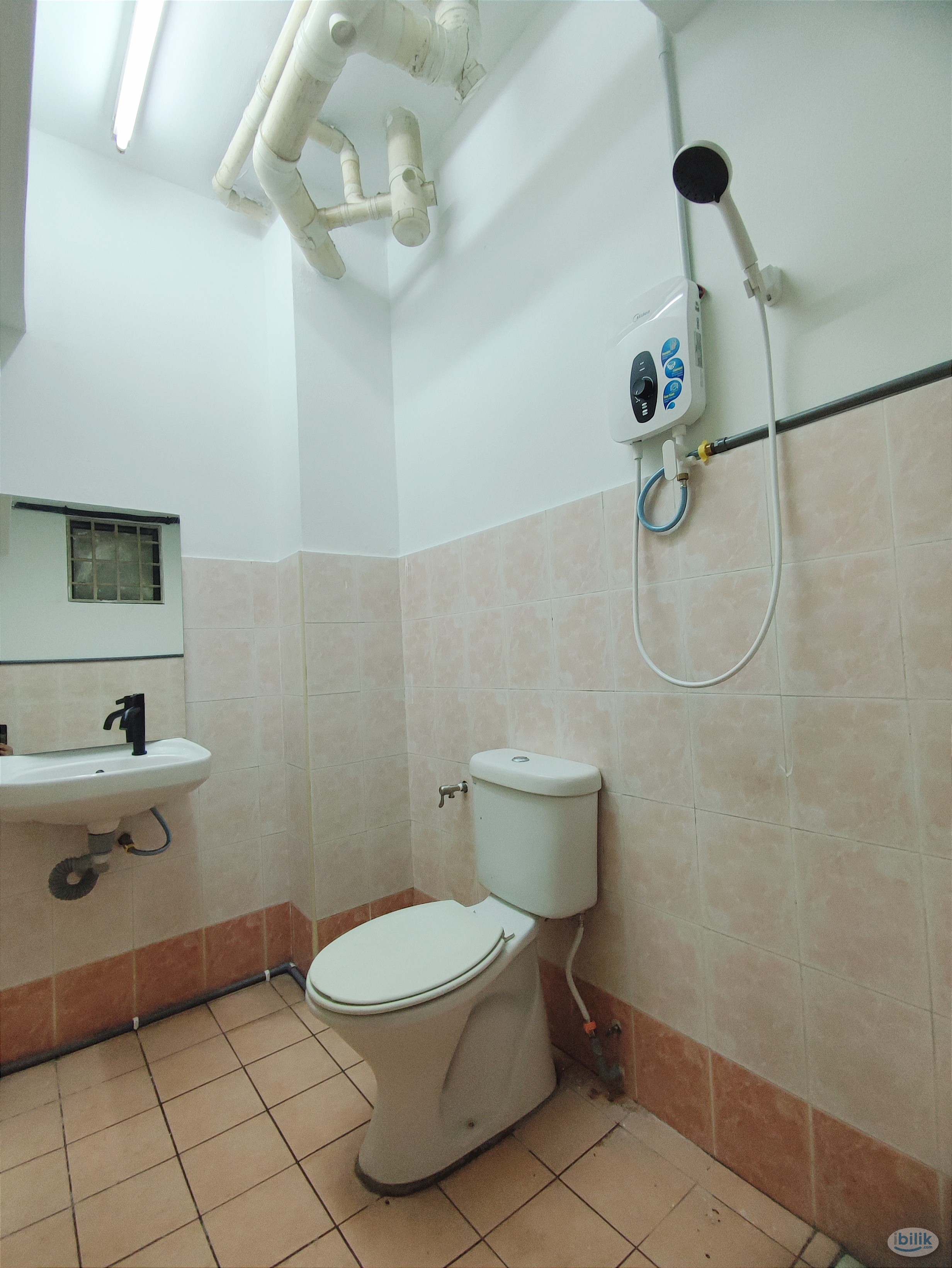 FEMALE UNIT - Fully Furnished Single Room [FEMALE ONLY] at Bougainvilla Apartment at Mont Kiara/Segambut - Image 2