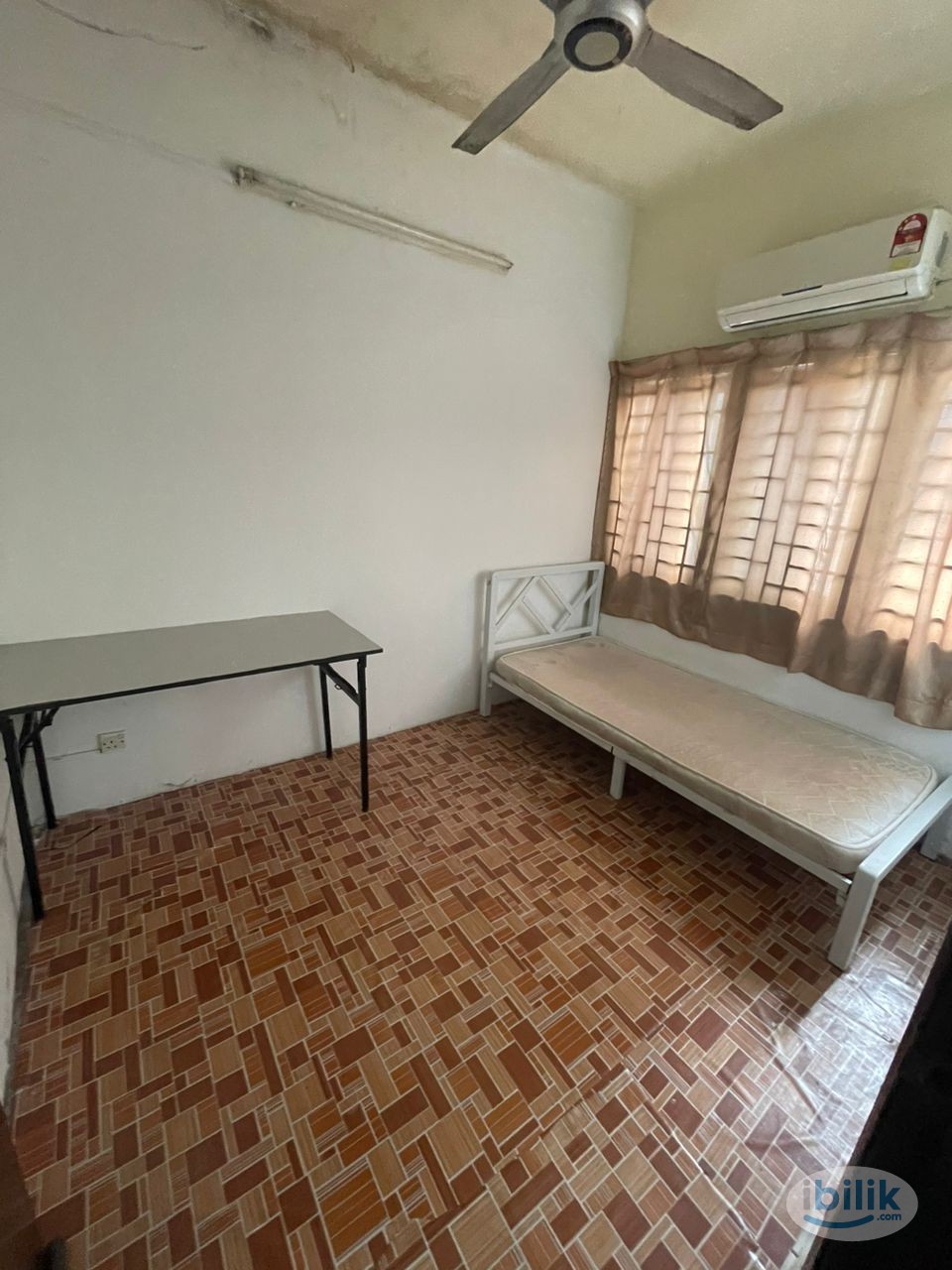 Taman Bukit Desa , Medium Room  with facilities including free wifi - Image 2