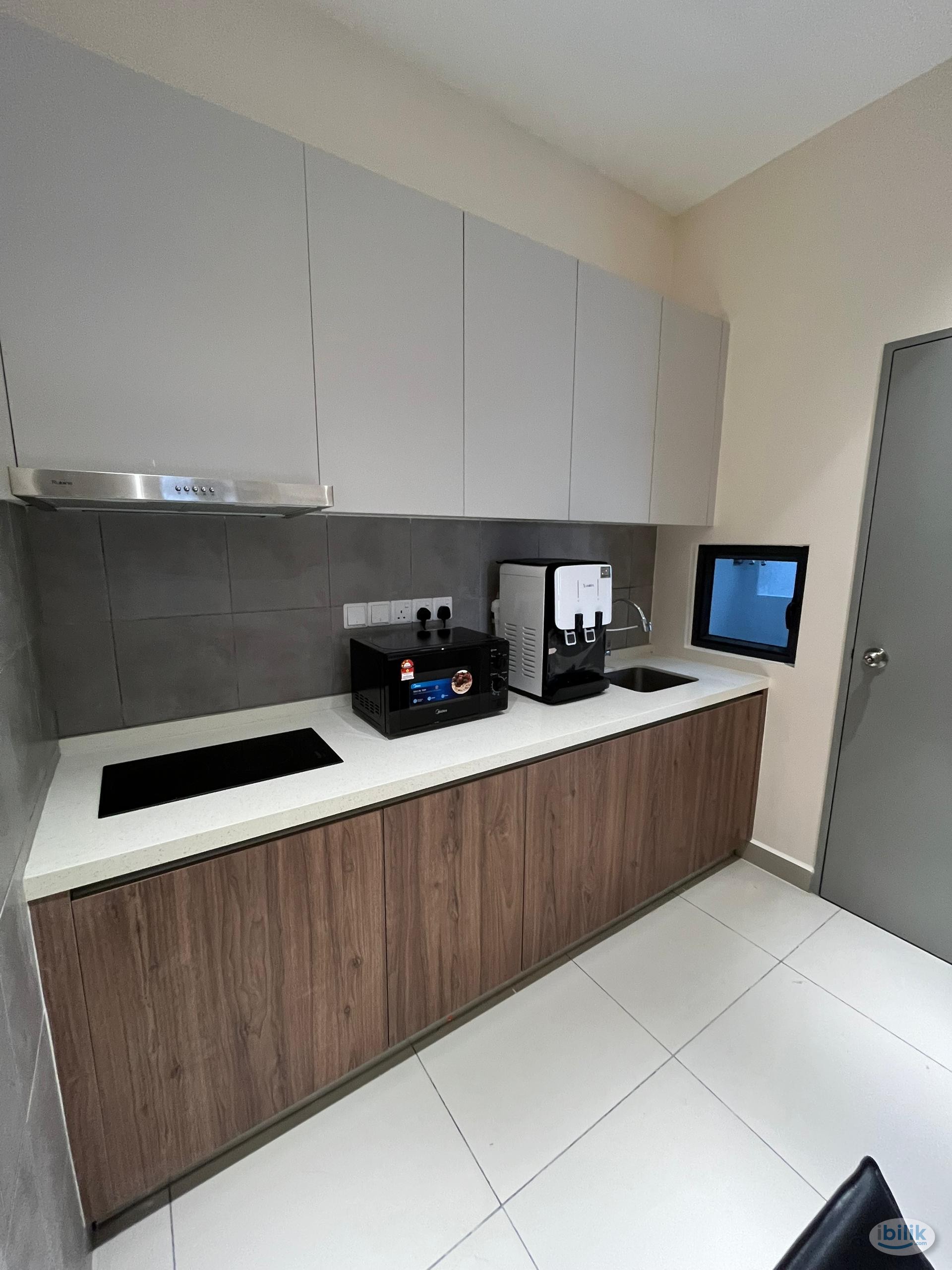 Fully Furnsihed Single Room with Private Toilet at Meta City ✨ - Image 4